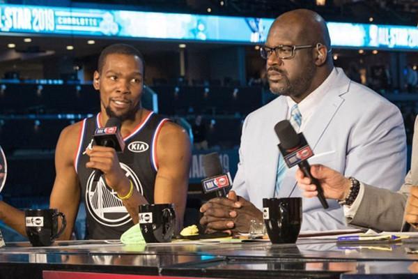 同时给了曼 同时给了曼