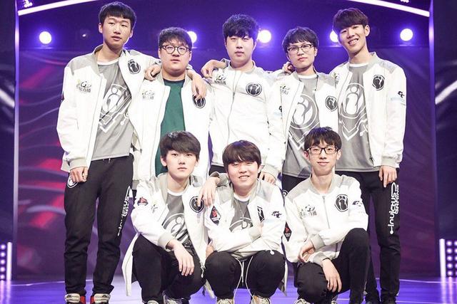 一位新秀在 一位新秀在